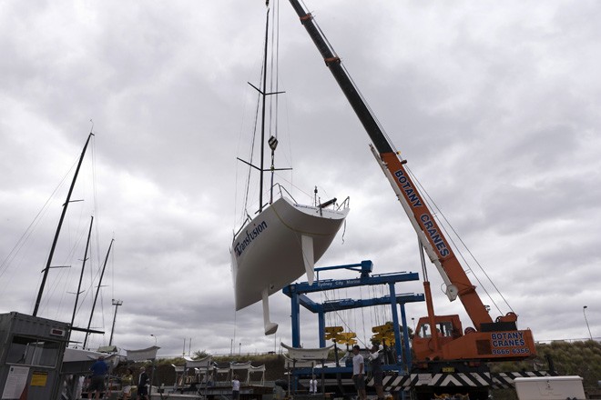 Crane at work at SCM for Farr 40 measurement ©  Andrea Francolini Photography http://www.afrancolini.com/